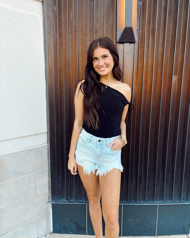 High Rise Fray Hem Shorts - Super Light Denim