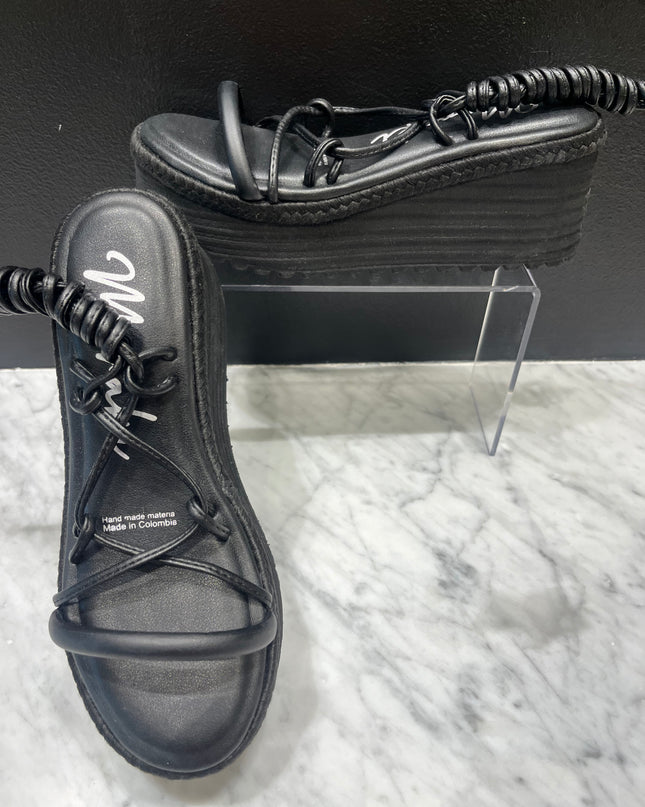Misty Wedge - Black