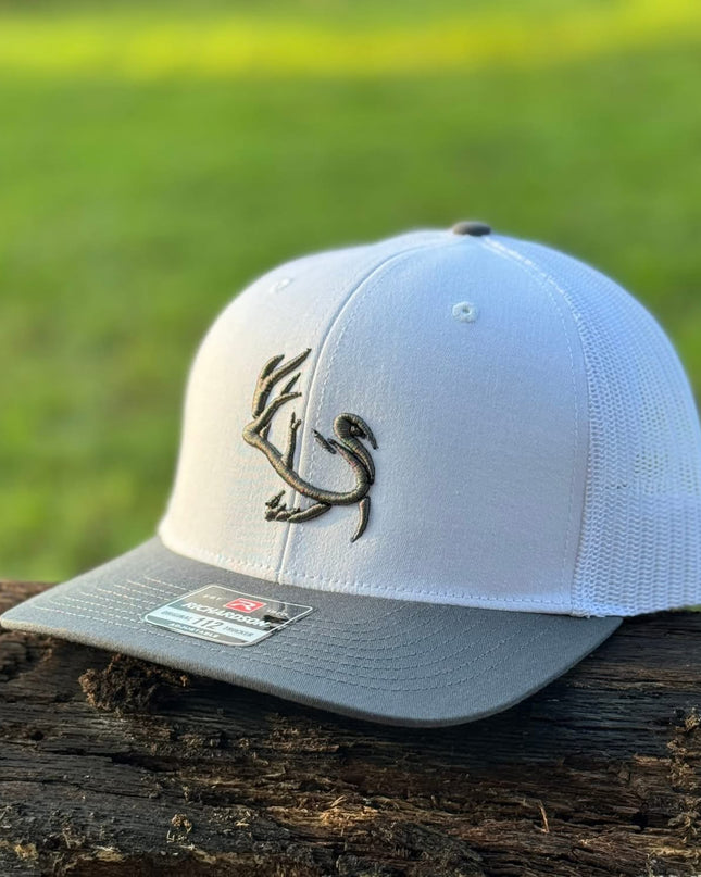 Black Belt Strutter Hat - White/Charcoal